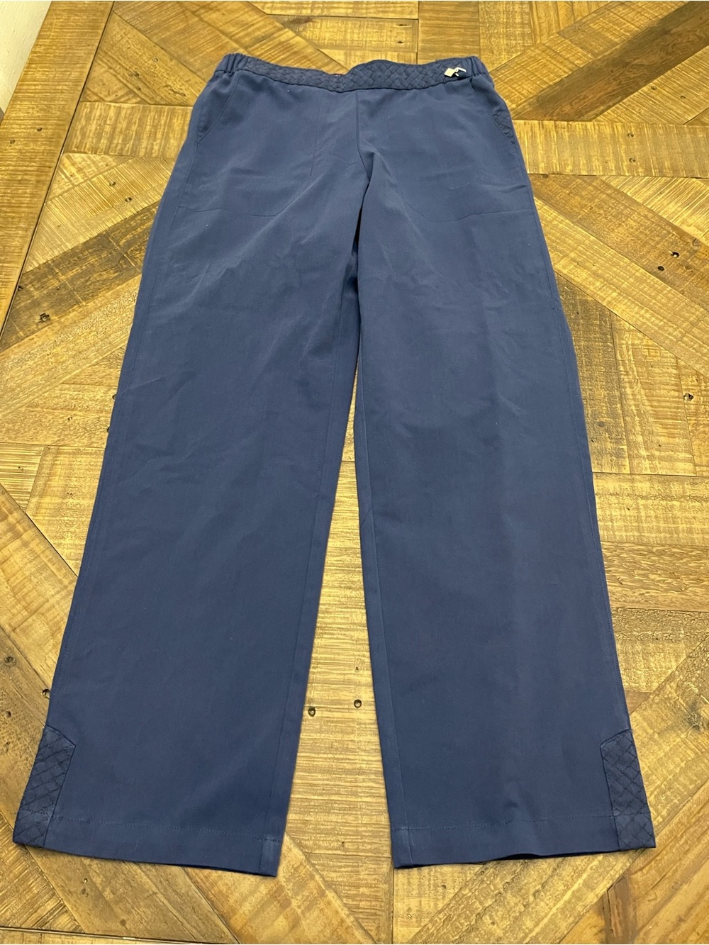 Vera Bradley Signature Collection Navy Blue Medical Scrub Pants